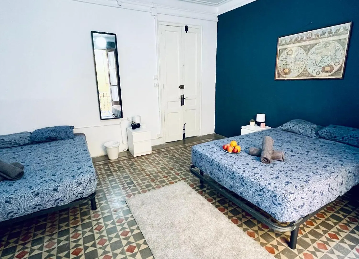 Banys Nous 5 Bed & Breakfast Barcelona