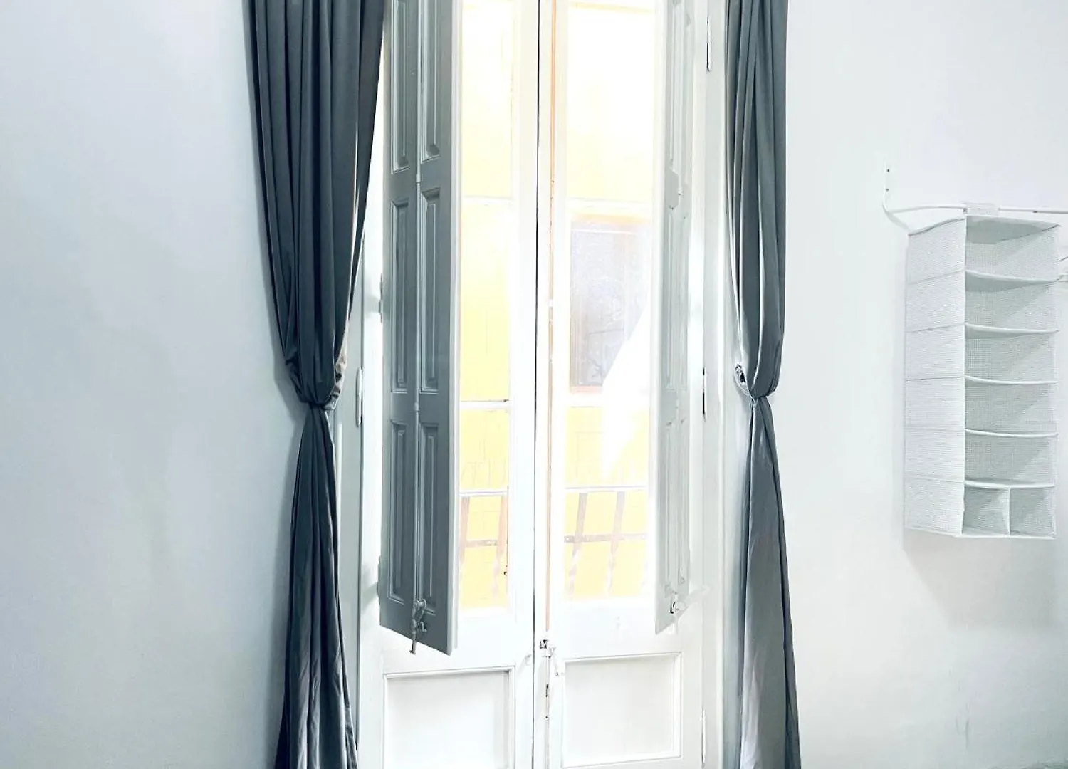 Bed and Breakfast Banys Nous 5 Барселона 0*,